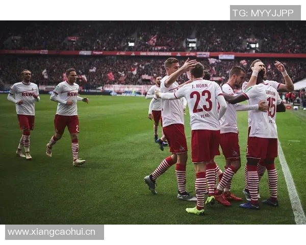 皇马与赫罗纳激战正酣精彩直播时间定于8月27日敬请关注 皇马与赫罗纳激战正酣精彩直播时间定于8月27日敬请关注