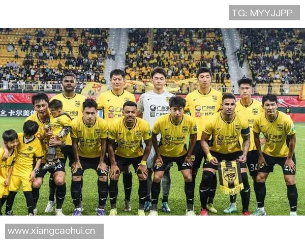 广州足球队在足球配合排行榜中荣登第九名展现出强大实力与团队默契 广州足球队在足球配合排行榜中荣登第九名展现出强大实力与团队默契